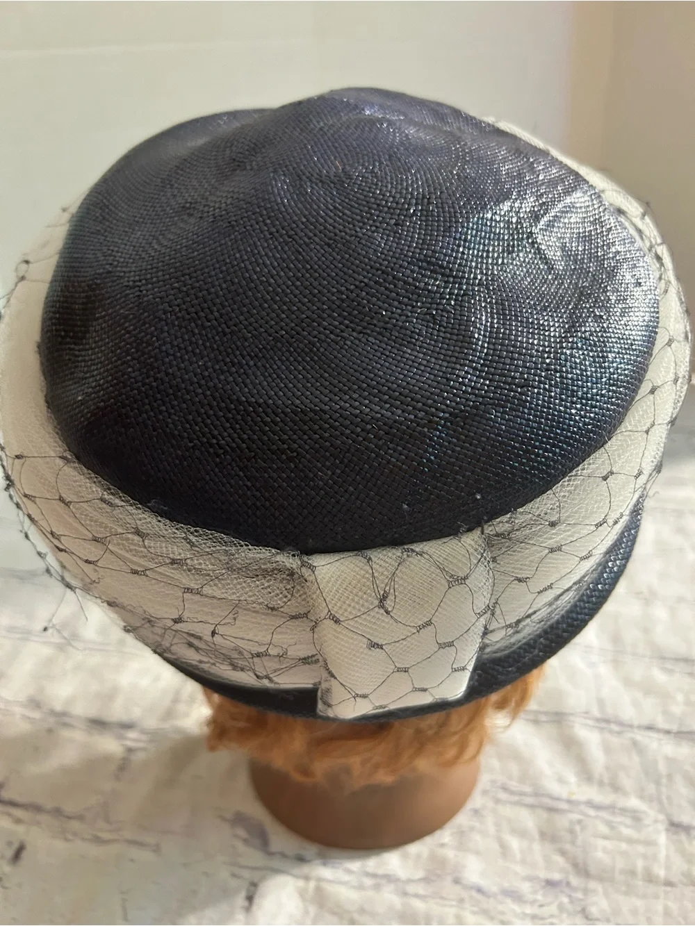VTG STYLE PILL BOX BLACK WITH CREAM MESH NET HAT - Picture 9 of 11